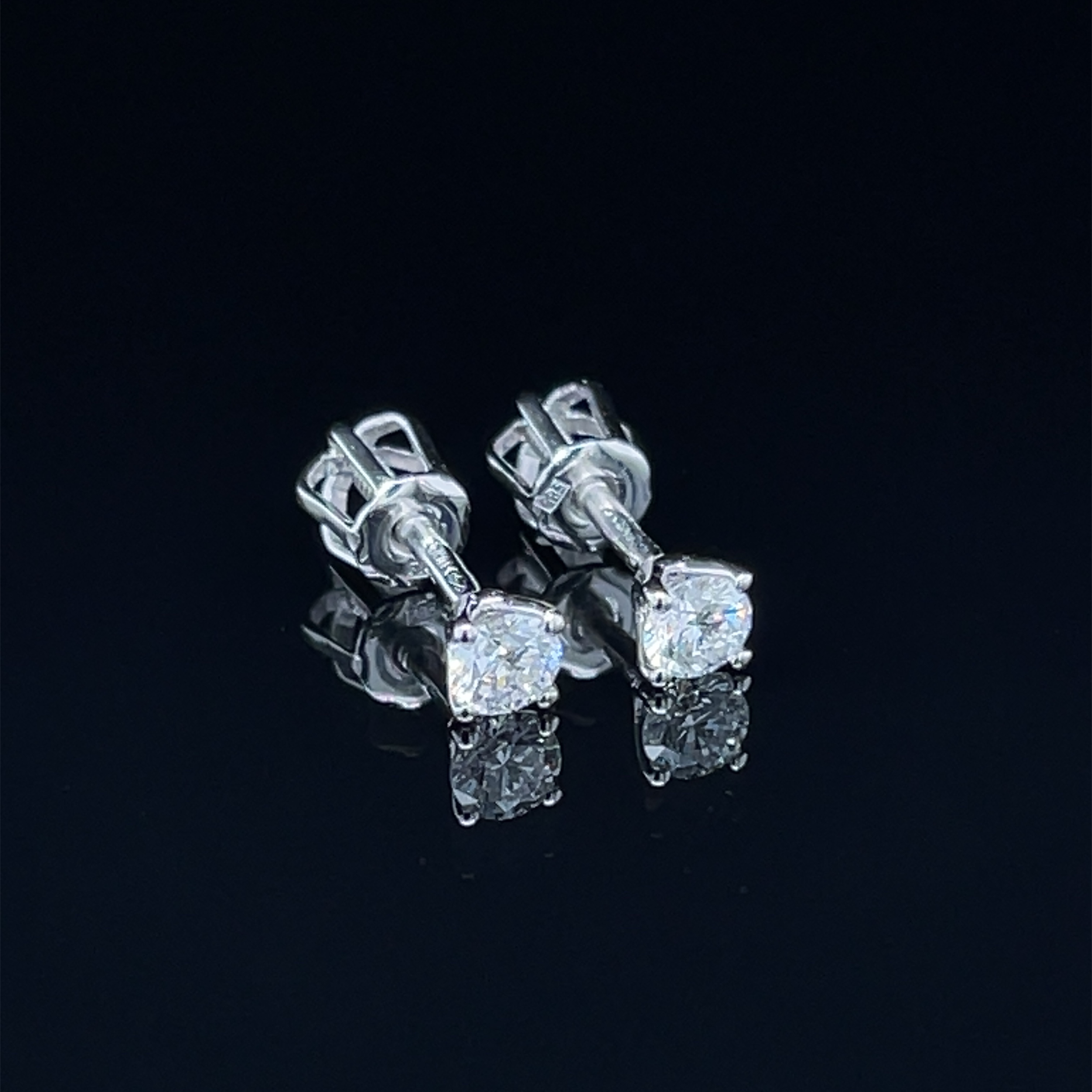 Diamantové náušnice 0.27ct VS/E-F