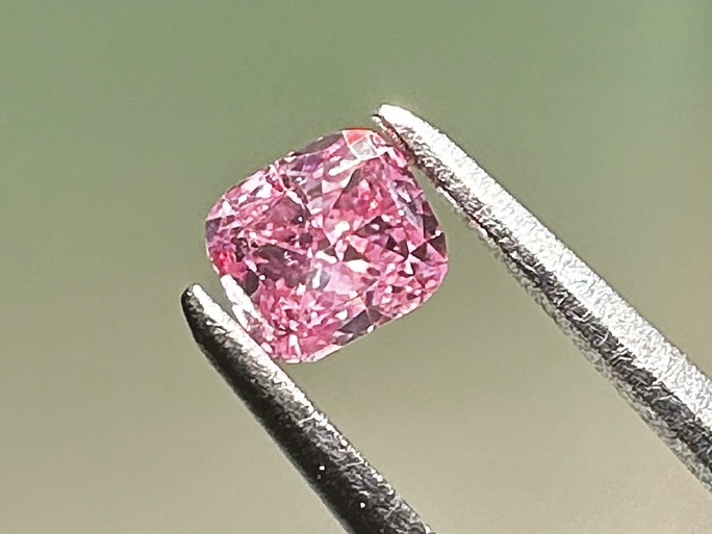 Ružový diamant 0.06ct